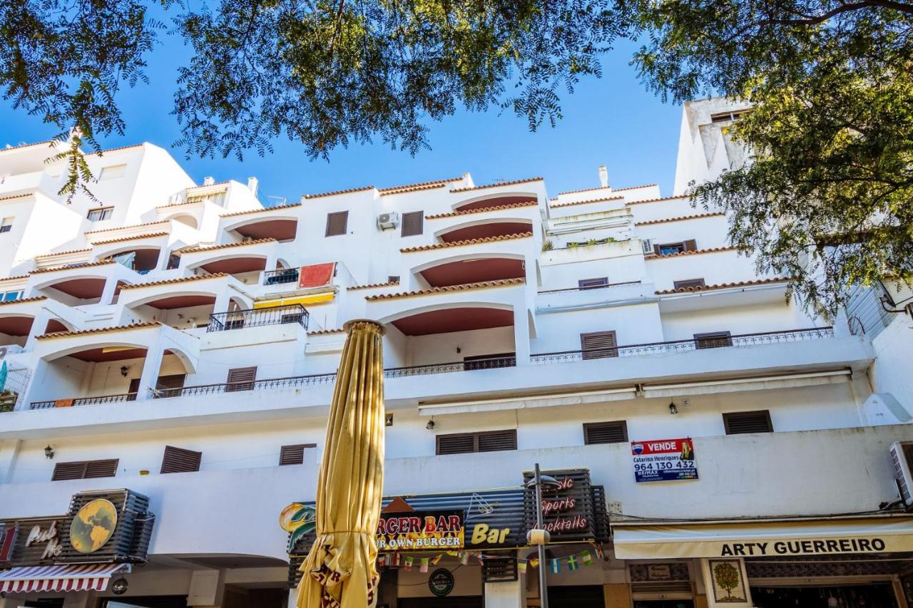 Top Renoviertes Apartment Mit Grosser Terrasse Albufeira Ngoại thất bức ảnh